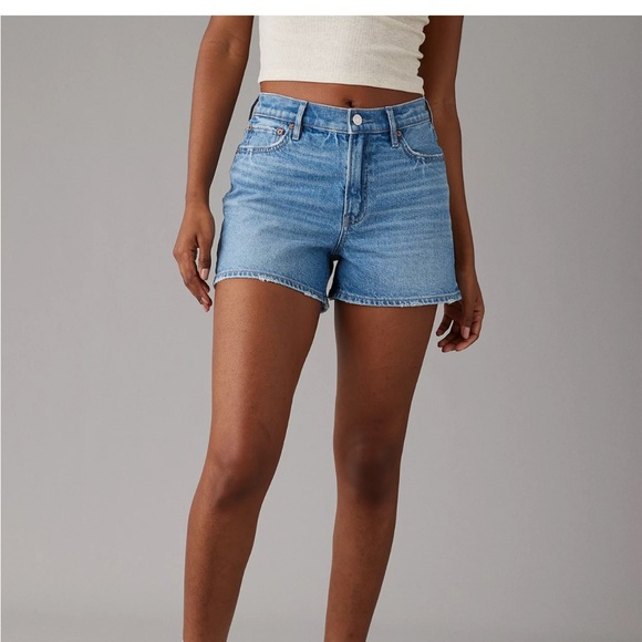 American Eagle Relaxed Shorts - Picture 2 of 5